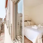 Charming Apartment-1 Minute To The *