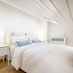 Apartmán Charming Apartment-1 Minute To The *