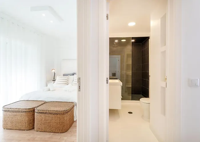 Charming Apartment-1 Minute To The *